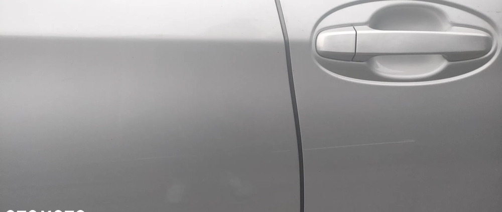 Toyota Yaris cena 35000 przebieg: 103000, rok produkcji 2013 z Pińczów małe 232